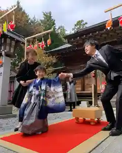 滑川神社 - 仕事と子どもの守り神の七五三参(2023年11月05日(日) 21時07分11秒投稿)