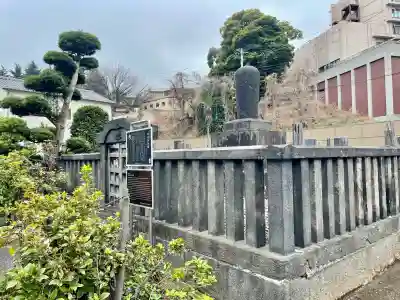 妙極院の{uncategorized: "未分類", other: "その他", undefined: "問題あり", building: "その他建物", grave: "お墓", sacred_gate: "鳥居", guardian: "狛犬", statue: "像", buddha: "仏像", history: "歴史", nature: "自然", garden: "庭園", animal: "動物", pagoda: "塔", temizu: "手水舎", mountain_gate: "山門・神門", sanctuary: "本殿・本堂", subordinate: "末社・摂社", art: "芸術", scenery: "景色", jizo: "地蔵", ema: "絵馬", goshuin: "御朱印", omikuji: "おみくじ", items: "授与品その他", amulet: "お守り", goshuincho: "御朱印帳", eats: "食事", festival: "お祭り", votive_dance: "神楽", shichigosan: "七五三参", wedding: "結婚式", experience: "体験その他", initially: "初詣", around: "周辺", anti_infection: "感染症対策"}