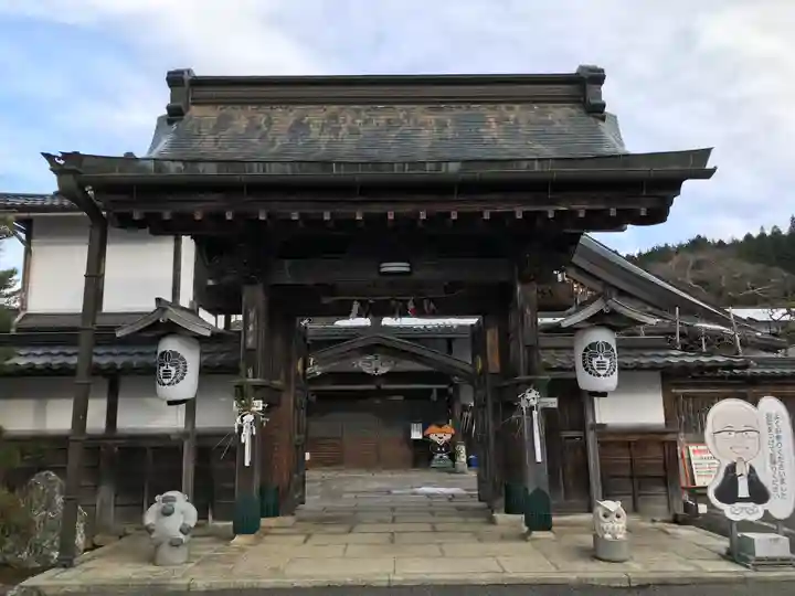 熊谷寺の山門・神門