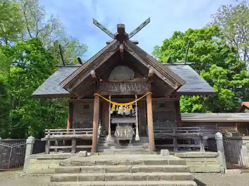 新十津川神社の本殿・本堂