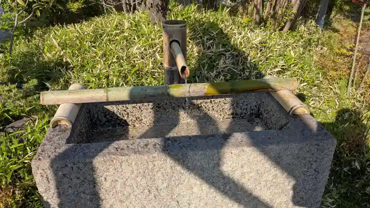 鉄道神社の手水舎