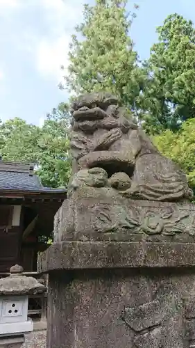 小川温泉神社の狛犬