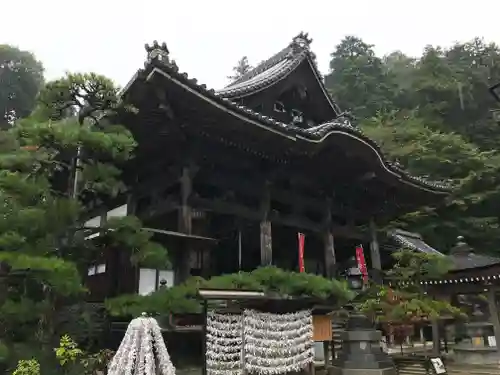 岡寺（龍蓋寺）の本殿・本堂