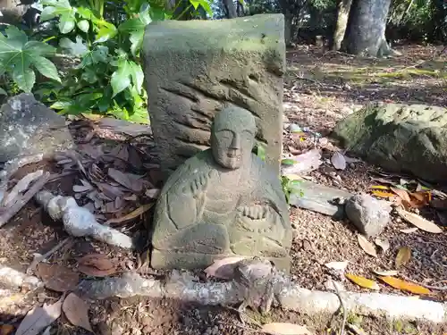 三熊神社の仏像