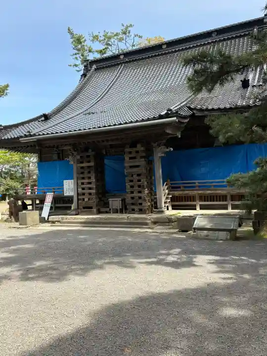 重蔵神社の{uncategorized: "未分類", other: "その他", undefined: "問題あり", building: "その他建物", grave: "お墓", sacred_gate: "鳥居", guardian: "狛犬", statue: "像", buddha: "仏像", history: "歴史", nature: "自然", garden: "庭園", animal: "動物", pagoda: "塔", temizu: "手水舎", mountain_gate: "山門・神門", sanctuary: "本殿・本堂", subordinate: "末社・摂社", art: "芸術", scenery: "景色", jizo: "地蔵", ema: "絵馬", goshuin: "御朱印", omikuji: "おみくじ", items: "授与品その他", amulet: "お守り", goshuincho: "御朱印帳", eats: "食事", festival: "お祭り", votive_dance: "神楽", shichigosan: "七五三参", wedding: "結婚式", experience: "体験その他", initially: "初詣", around: "周辺", anti_infection: "感染症対策"}
