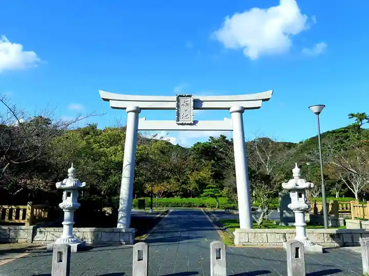 桜ヶ池池宮神社の鳥居