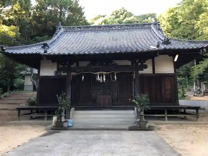 櫛梨神社の本殿