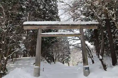 土津神社｜こどもと出世の神さまの鳥居