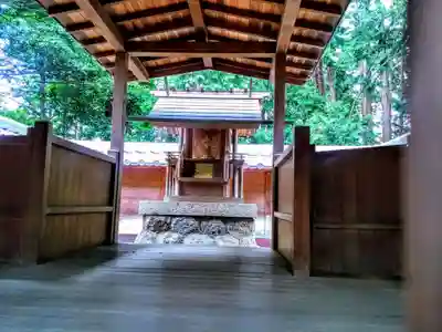 神明社(楽田青塚)の本殿・本堂