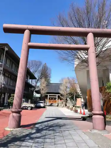 秋葉神社の{uncategorized: "未分類", other: "その他", undefined: "問題あり", building: "その他建物", grave: "お墓", sacred_gate: "鳥居", guardian: "狛犬", statue: "像", buddha: "仏像", history: "歴史", nature: "自然", garden: "庭園", animal: "動物", pagoda: "塔", temizu: "手水舎", mountain_gate: "山門・神門", sanctuary: "本殿・本堂", subordinate: "末社・摂社", art: "芸術", scenery: "景色", jizo: "地蔵", ema: "絵馬", goshuin: "御朱印", omikuji: "おみくじ", items: "授与品その他", amulet: "お守り", goshuincho: "御朱印帳", eats: "食事", festival: "お祭り", votive_dance: "神楽", shichigosan: "七五三参", wedding: "結婚式", experience: "体験その他", initially: "初詣", around: "周辺", anti_infection: "感染症対策"}