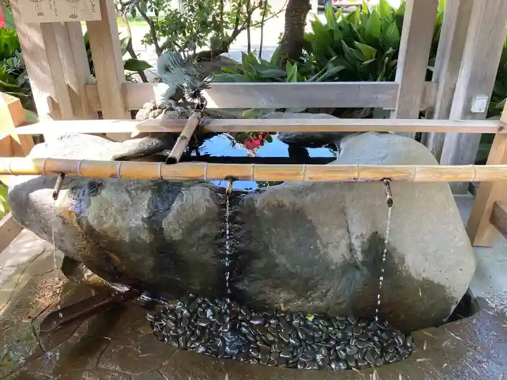 鵠沼伏見稲荷神社の手水舎