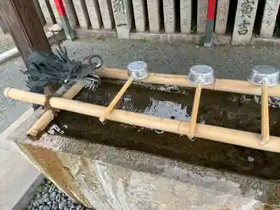 艮神社の手水舎
