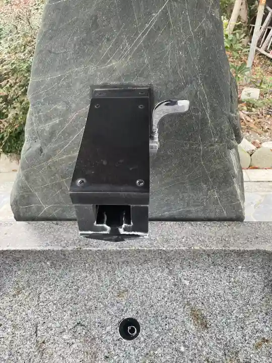 二川伏見稲荷の手水舎