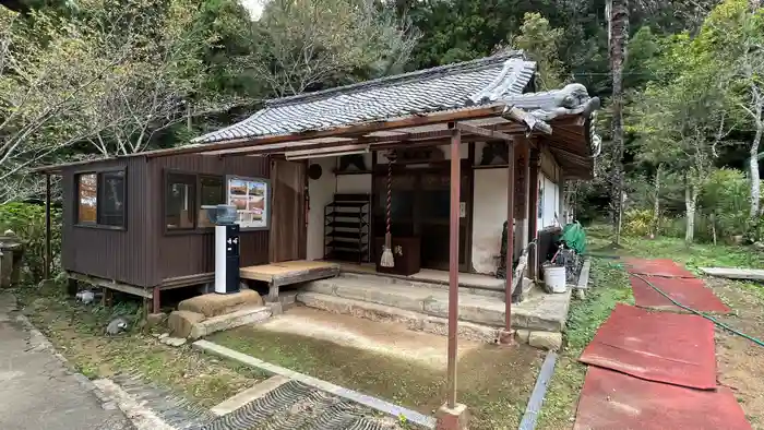 長楽寺の本殿