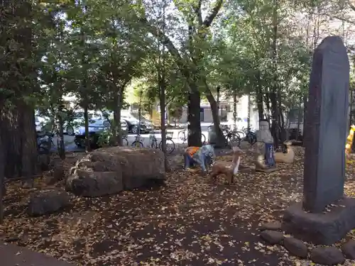 小平神明宮の庭園