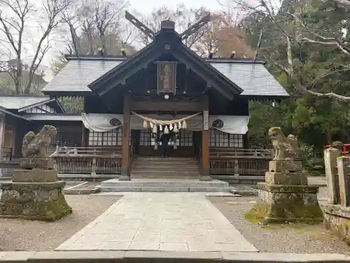 春日山神社の{uncategorized: "未分類", other: "その他", undefined: "問題あり", building: "その他建物", grave: "お墓", sacred_gate: "鳥居", guardian: "狛犬", statue: "像", buddha: "仏像", history: "歴史", nature: "自然", garden: "庭園", animal: "動物", pagoda: "塔", temizu: "手水舎", mountain_gate: "山門・神門", sanctuary: "本殿・本堂", subordinate: "末社・摂社", art: "芸術", scenery: "景色", jizo: "地蔵", ema: "絵馬", goshuin: "御朱印", omikuji: "おみくじ", items: "授与品その他", amulet: "お守り", goshuincho: "御朱印帳", eats: "食事", festival: "お祭り", votive_dance: "神楽", shichigosan: "七五三参", wedding: "結婚式", experience: "体験その他", initially: "初詣", around: "周辺", anti_infection: "感染症対策"}