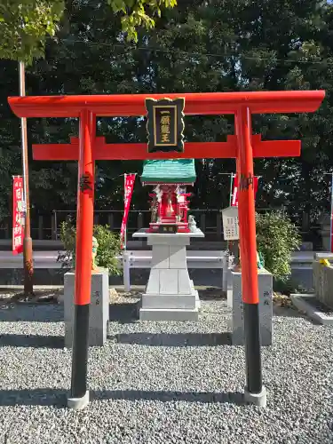 熊野神社の{uncategorized: "未分類", other: "その他", undefined: "問題あり", building: "その他建物", grave: "お墓", sacred_gate: "鳥居", guardian: "狛犬", statue: "像", buddha: "仏像", history: "歴史", nature: "自然", garden: "庭園", animal: "動物", pagoda: "塔", temizu: "手水舎", mountain_gate: "山門・神門", sanctuary: "本殿・本堂", subordinate: "末社・摂社", art: "芸術", scenery: "景色", jizo: "地蔵", ema: "絵馬", goshuin: "御朱印", omikuji: "おみくじ", items: "授与品その他", amulet: "お守り", goshuincho: "御朱印帳", eats: "食事", festival: "お祭り", votive_dance: "神楽", shichigosan: "七五三参", wedding: "結婚式", experience: "体験その他", initially: "初詣", around: "周辺", anti_infection: "感染症対策"}
