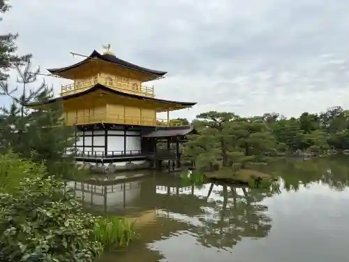 鹿苑寺（金閣寺）の{uncategorized: "未分類", other: "その他", undefined: "問題あり", building: "その他建物", grave: "お墓", sacred_gate: "鳥居", guardian: "狛犬", statue: "像", buddha: "仏像", history: "歴史", nature: "自然", garden: "庭園", animal: "動物", pagoda: "塔", temizu: "手水舎", mountain_gate: "山門・神門", sanctuary: "本殿・本堂", subordinate: "末社・摂社", art: "芸術", scenery: "景色", jizo: "地蔵", ema: "絵馬", goshuin: "御朱印", omikuji: "おみくじ", items: "授与品その他", amulet: "お守り", goshuincho: "御朱印帳", eats: "食事", festival: "お祭り", votive_dance: "神楽", shichigosan: "七五三参", wedding: "結婚式", experience: "体験その他", initially: "初詣", around: "周辺", anti_infection: "感染症対策"}