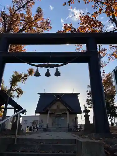 三里塚神社の鳥居