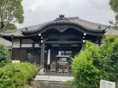 円観寺の本殿