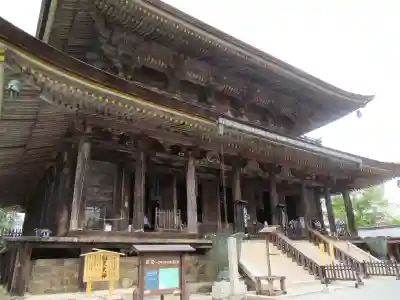 金峯山寺の本殿・本堂