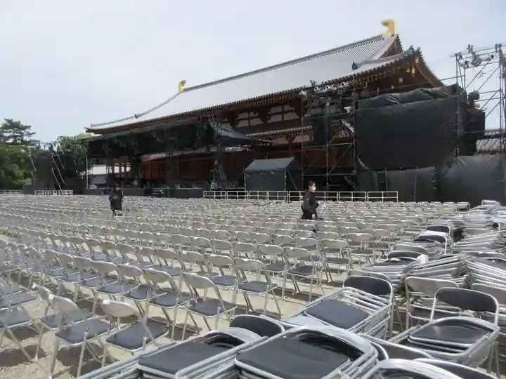 薬師寺の本殿・本堂