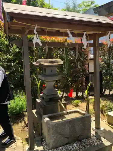 横浜御嶽神社の手水舎