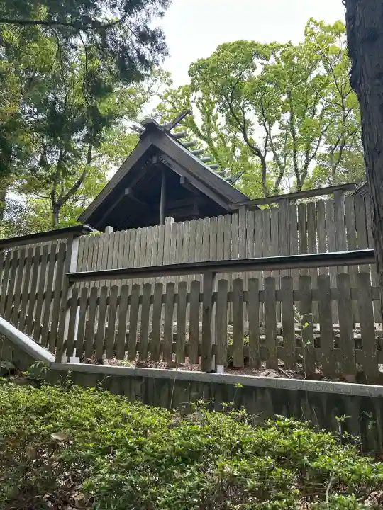 自凝島神社の{uncategorized: "未分類", other: "その他", undefined: "問題あり", building: "その他建物", grave: "お墓", sacred_gate: "鳥居", guardian: "狛犬", statue: "像", buddha: "仏像", history: "歴史", nature: "自然", garden: "庭園", animal: "動物", pagoda: "塔", temizu: "手水舎", mountain_gate: "山門・神門", sanctuary: "本殿・本堂", subordinate: "末社・摂社", art: "芸術", scenery: "景色", jizo: "地蔵", ema: "絵馬", goshuin: "御朱印", omikuji: "おみくじ", items: "授与品その他", amulet: "お守り", goshuincho: "御朱印帳", eats: "食事", festival: "お祭り", votive_dance: "神楽", shichigosan: "七五三参", wedding: "結婚式", experience: "体験その他", initially: "初詣", around: "周辺", anti_infection: "感染症対策"}