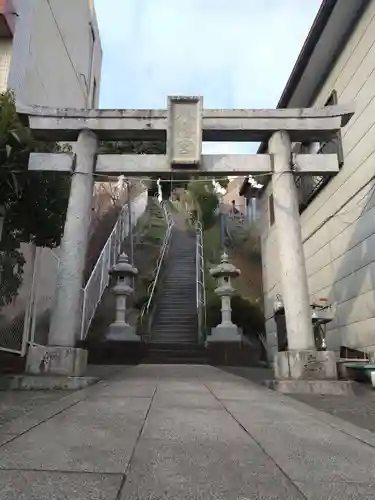新作八幡宮(神奈川県)