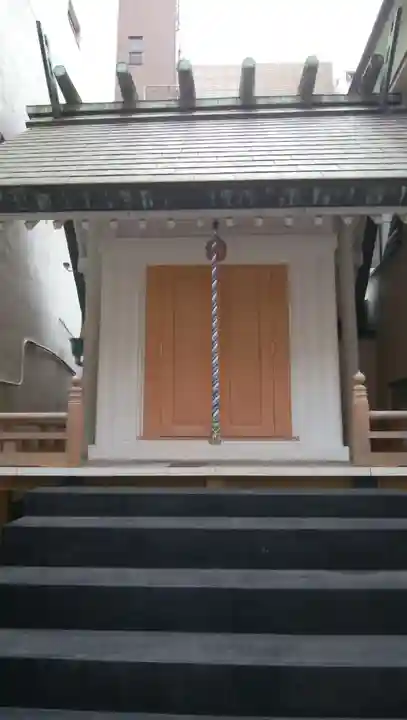 常盤稲荷神社の本殿・本堂