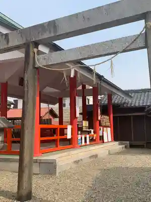 市神社の鳥居