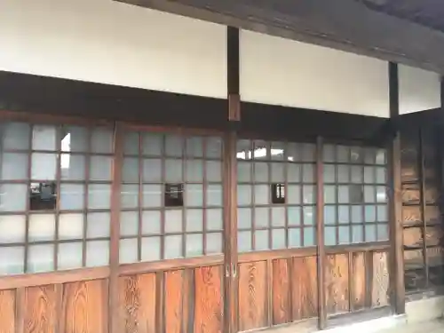 霊泉寺の建物その他