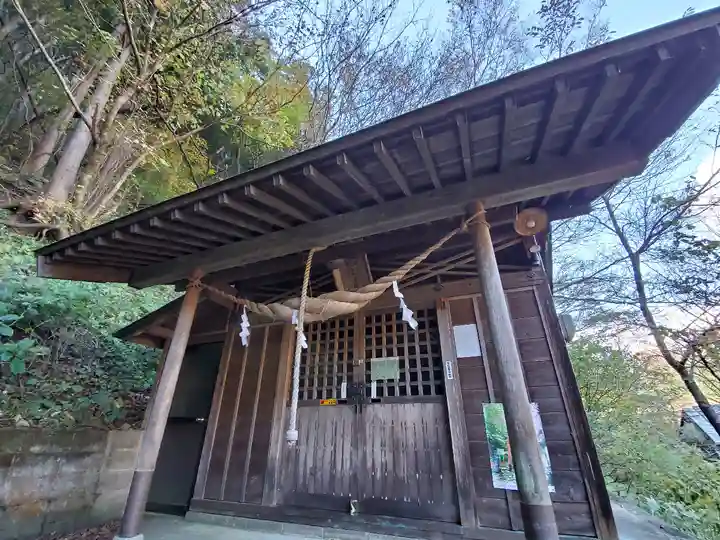 源泉神社の本殿・本堂