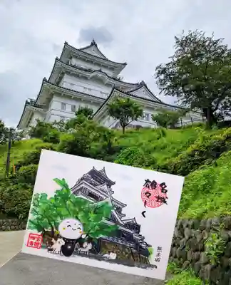 月替わり御朱印 5月
『ネコと旅するお地蔵さん·熊本城』

今年の5月から始まったシリーズです😺
背景は熊本城は行ったことがないので小田原城です💦