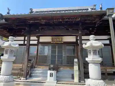 延命寺の{uncategorized: "未分類", other: "その他", undefined: "問題あり", building: "その他建物", grave: "お墓", sacred_gate: "鳥居", guardian: "狛犬", statue: "像", buddha: "仏像", history: "歴史", nature: "自然", garden: "庭園", animal: "動物", pagoda: "塔", temizu: "手水舎", mountain_gate: "山門・神門", sanctuary: "本殿・本堂", subordinate: "末社・摂社", art: "芸術", scenery: "景色", jizo: "地蔵", ema: "絵馬", goshuin: "御朱印", omikuji: "おみくじ", items: "授与品その他", amulet: "お守り", goshuincho: "御朱印帳", eats: "食事", festival: "お祭り", votive_dance: "神楽", shichigosan: "七五三参", wedding: "結婚式", experience: "体験その他", initially: "初詣", around: "周辺", anti_infection: "感染症対策"}
