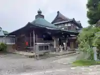 種間寺の本殿・本堂