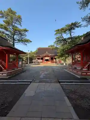 日御碕神社の{uncategorized: "未分類", other: "その他", undefined: "問題あり", building: "その他建物", grave: "お墓", sacred_gate: "鳥居", guardian: "狛犬", statue: "像", buddha: "仏像", history: "歴史", nature: "自然", garden: "庭園", animal: "動物", pagoda: "塔", temizu: "手水舎", mountain_gate: "山門・神門", sanctuary: "本殿・本堂", subordinate: "末社・摂社", art: "芸術", scenery: "景色", jizo: "地蔵", ema: "絵馬", goshuin: "御朱印", omikuji: "おみくじ", items: "授与品その他", amulet: "お守り", goshuincho: "御朱印帳", eats: "食事", festival: "お祭り", votive_dance: "神楽", shichigosan: "七五三参", wedding: "結婚式", experience: "体験その他", initially: "初詣", around: "周辺", anti_infection: "感染症対策"}