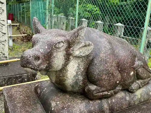 大鳥美波比神社（大鳥大社境内摂社）の狛犬