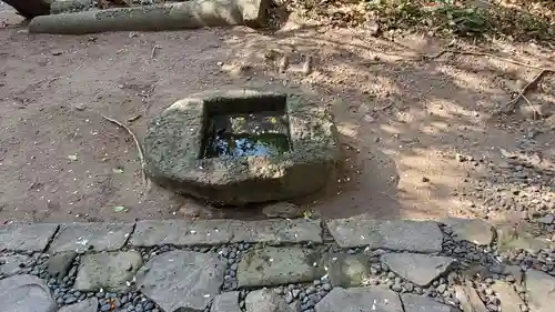 楯崎神社の手水舎