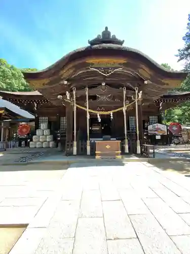 武田神社の本殿・本堂