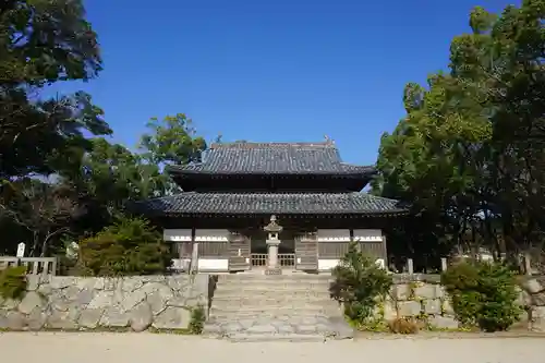 観世音寺の本殿・本堂