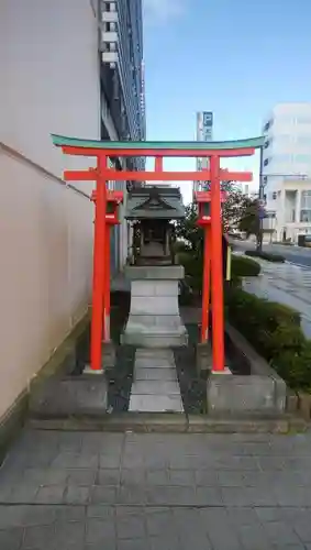 稲荷神社の本殿