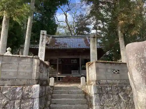 河内明神社の本殿