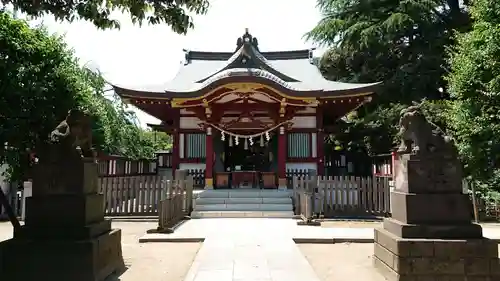 薭田神社の本殿