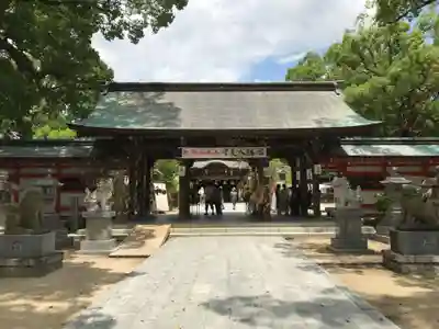 宇美八幡宮の山門・神門