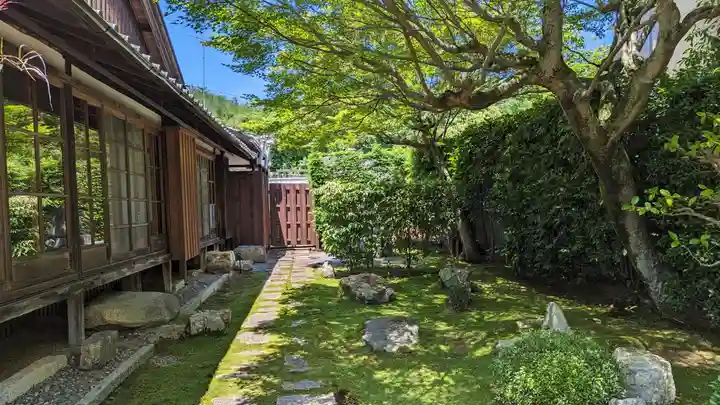 法蔵禅寺の庭園
