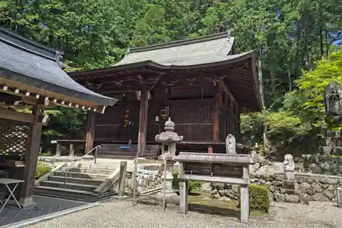 延算寺の本殿・本堂