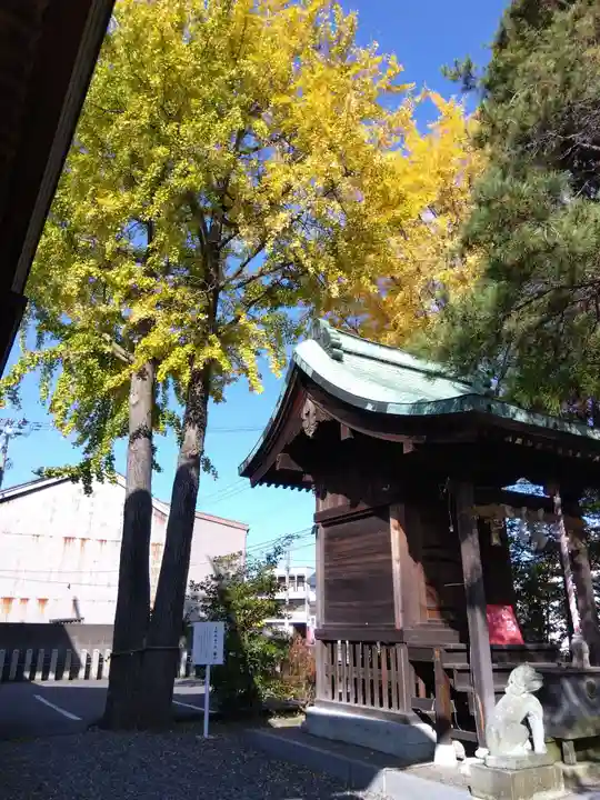 杉杜白髭神社の末社・摂社