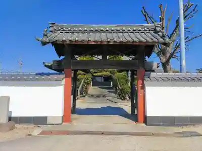 精界寺の山門・神門