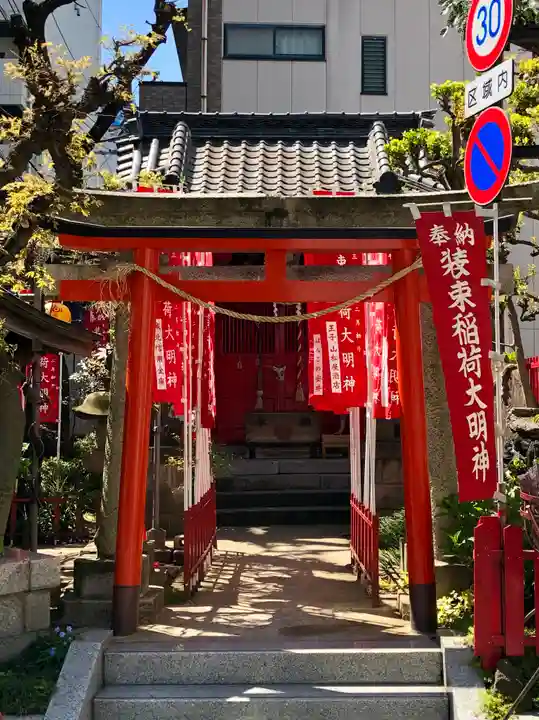 装束稲荷神社(王子稲荷神社境外摂社)の鳥居